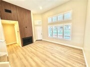 Photo - 505 Marinella Aisle