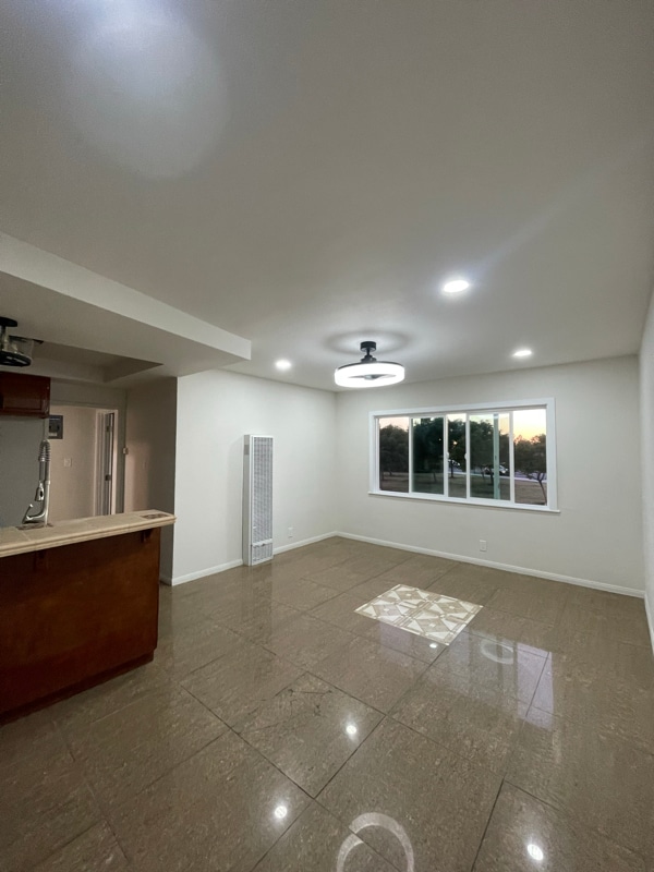 Building Photo - 12416 Rose Ave Rental