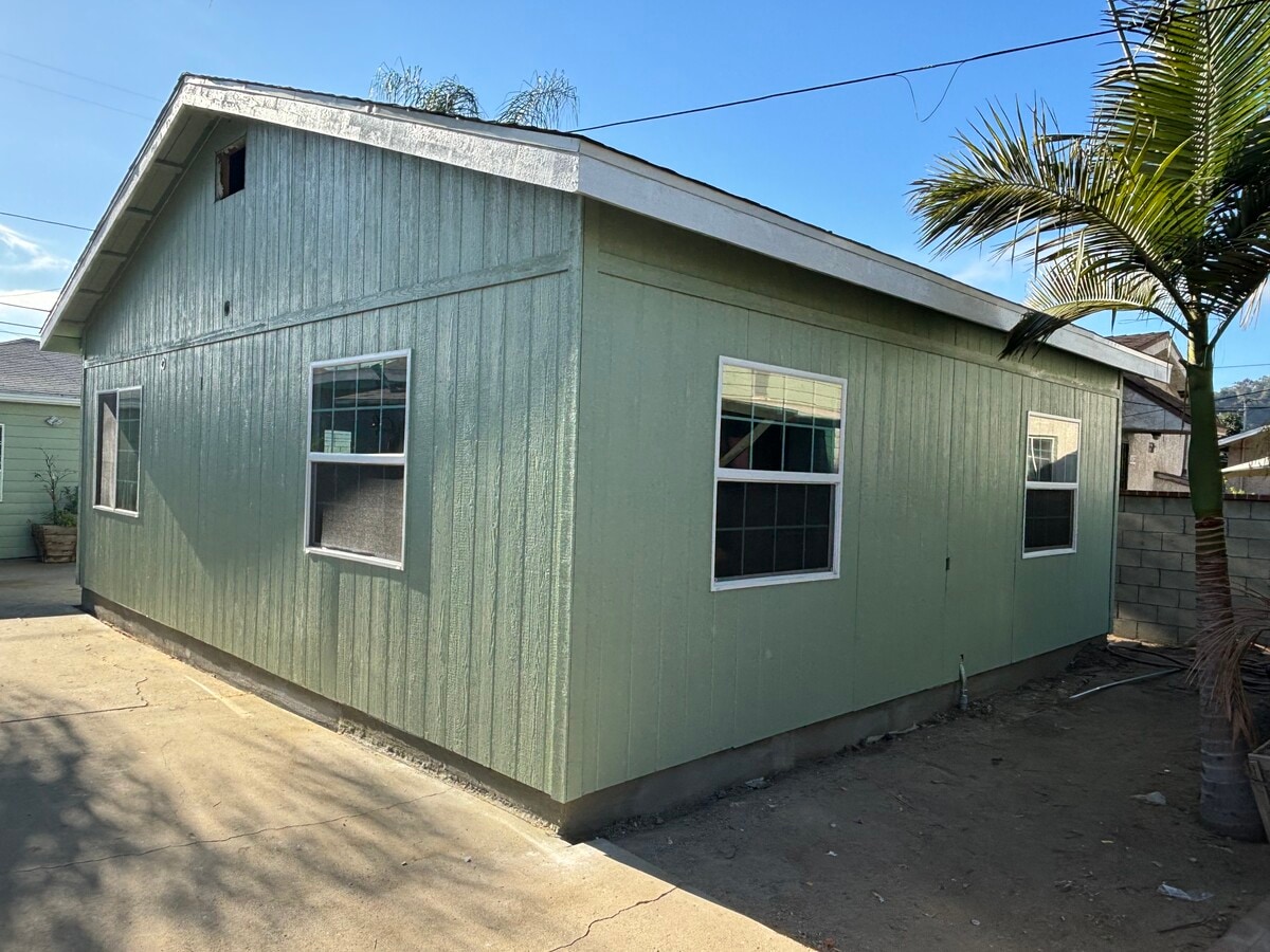 Photo - 2656 Roseview Ave