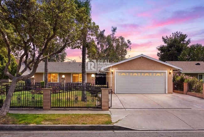Building Photo - 16653 Mallory Dr