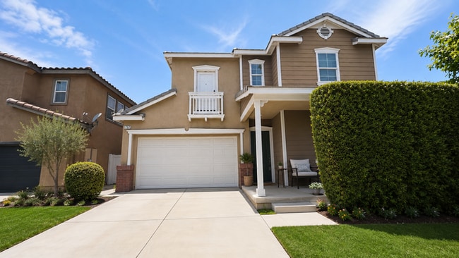 Building Photo - Stunning 4-Bed, 2.5-Bath Home with Outdoor Oasis in Riverside