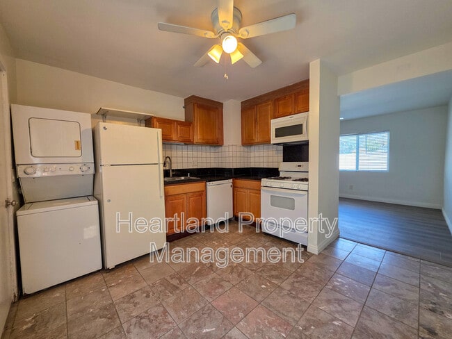 Photo - 5367 Roswell St