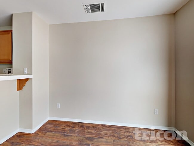 Photo - 1431 Bittersweet Dr