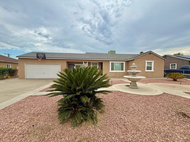 Building Photo - Spacious Three-Bedroom Two-Bathroom Home with large yard $3,095