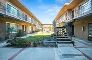 Photo - 18631 Burbank Blvd