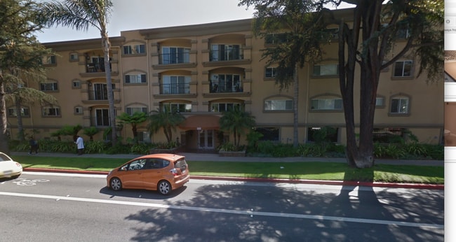 Building Photo - 222 7th St Unit 105