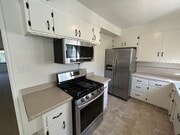 Photo - Lovely house for rent: 4 bed 1.75 bath in ...