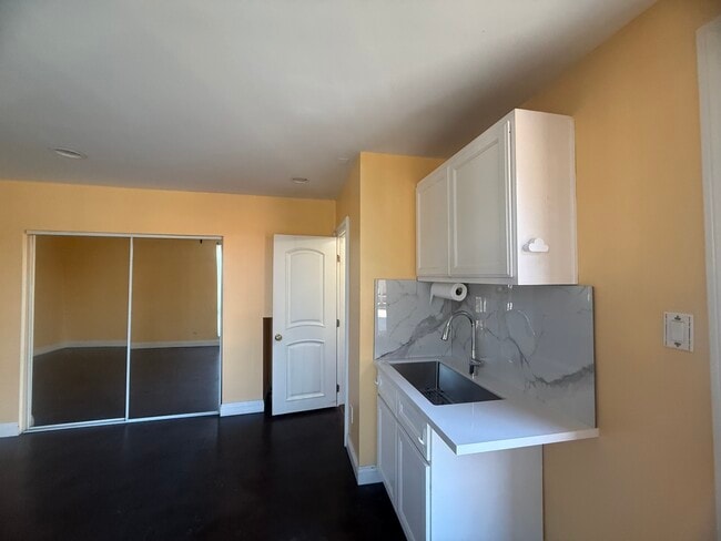 Photo - 602 Elvira Ave Unit C