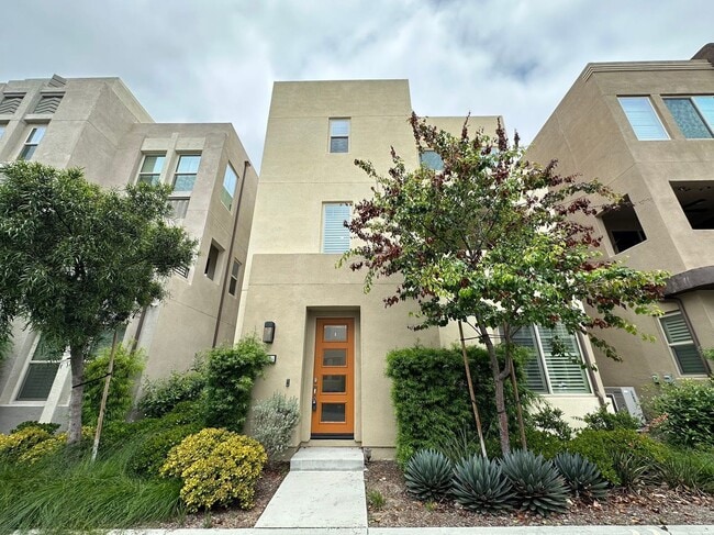 Building Photo - 4 Bedroom home for leasing in Irvine