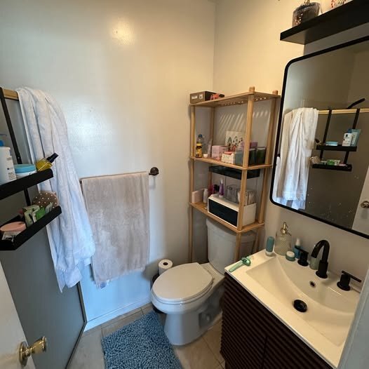 Photo - 6227 Morse Ave Unit Apt. 304