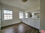 Photo - 138 N Kingsley Dr