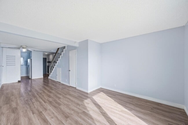 Photo - 267 S Ventura Rd