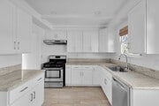 Photo - 7716 Teesdale Ave