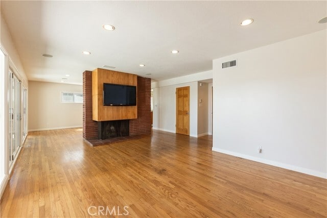 Photo - 828 Stevely Ave