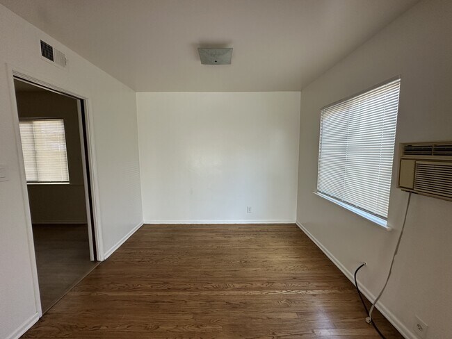 Photo - 997 Capper Ave