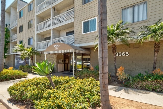 Photo - 3565 Linden Ave Condo Unit 220
