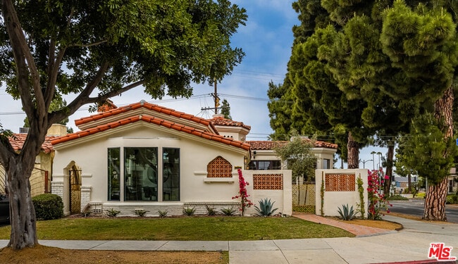 Photo - 3401 W 41st St House