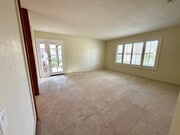 Photo - 3 Bedroom Home (PLUS OFFICE SPACE!!) in De...