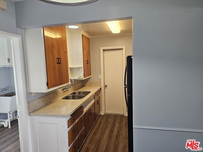 Photo - 7444 Mendy St