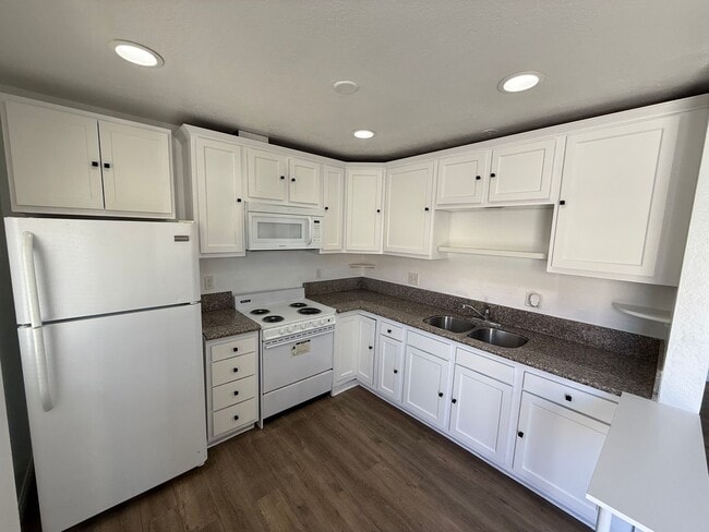 Photo - 2258 Pamela Ln Unit A