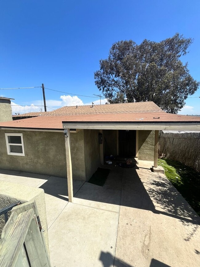 Building Photo - Baker Place Unit 3045 Rental