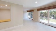 Photo - Gorgeous 3bd/2.5 bath in East Bluff! House