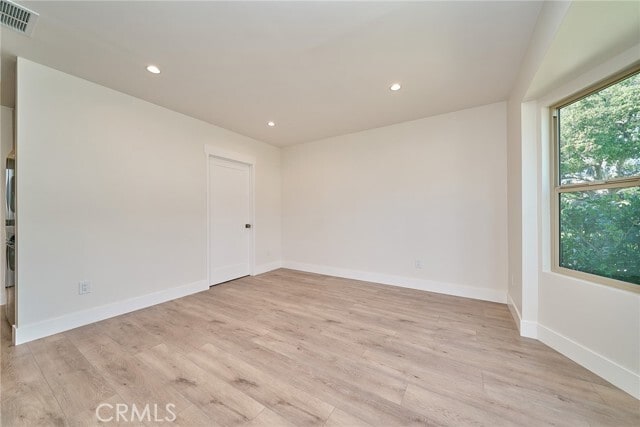 Photo - 2938 Mary St