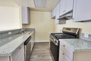 Photo - 1402 N Alta Vista Blvd