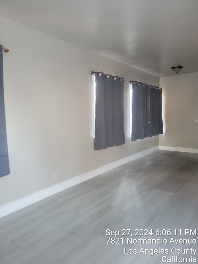 Photo - 7823 S Normandie Ave Unit 7823