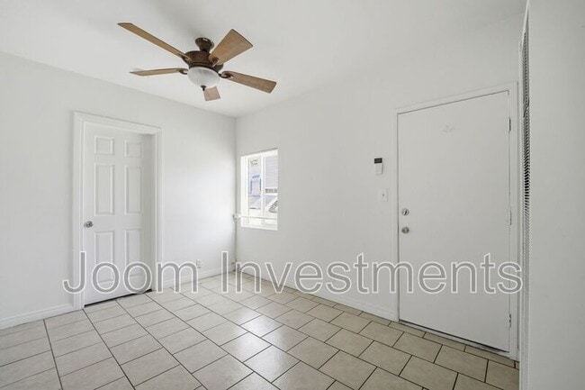 Photo - 4914 1/2 Maine Ave