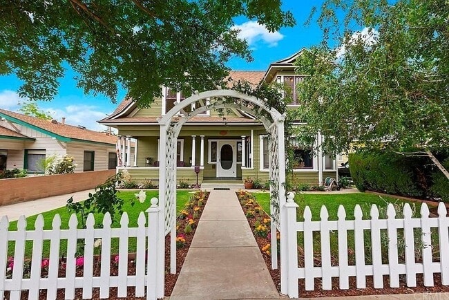 Photo - 139 N Ivy Ave