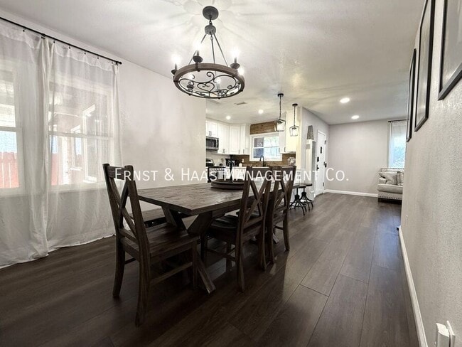 Photo - 1120 East E Street