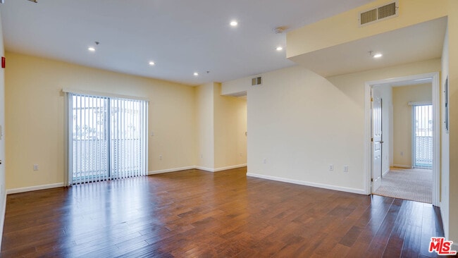 Photo - 155 S Oxford Ave Unit 404