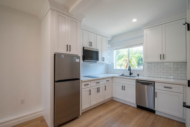 Photo - 4565 Hazeltine Ave Unit 106