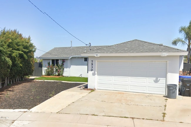 Building Photo - Modern 3 Bedroom 2 Bath Home, San Diego (92114)