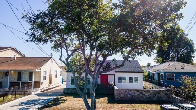 Photo - 3310 W 108th St