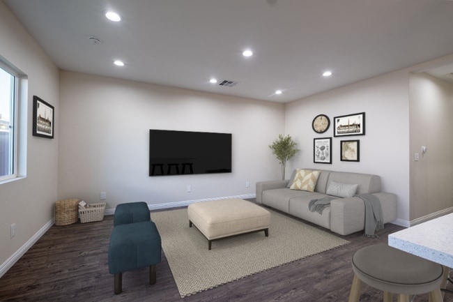 Photo - 19203 Lemay St