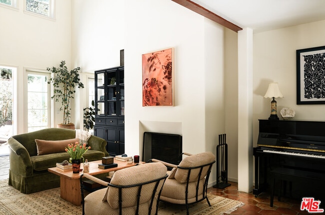 Photo - 3810 Dixie Canyon Ave