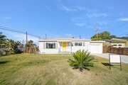 Photo - 602 Sunset Dr House