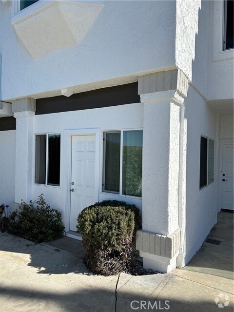 Building Photo - 33536 Valle Rd Rental