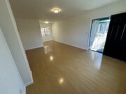 Photo - 223 E Burbank Blvd Unit 202