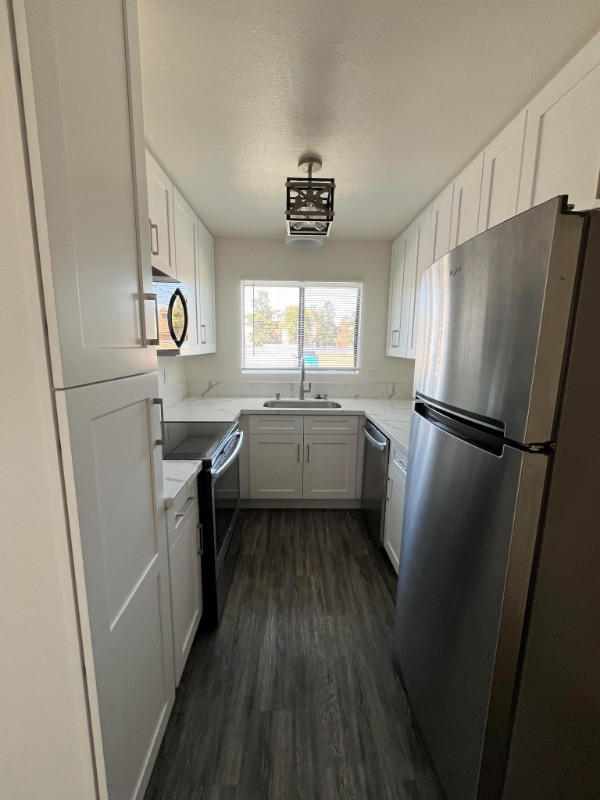 Photo - 530 Graves Ave