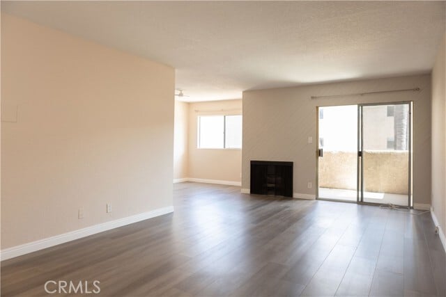 Building Photo - 2386 E Del Mar Blvd Unit 203