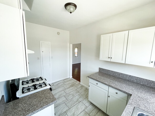 Photo - 2243-2249 Pacific Ave