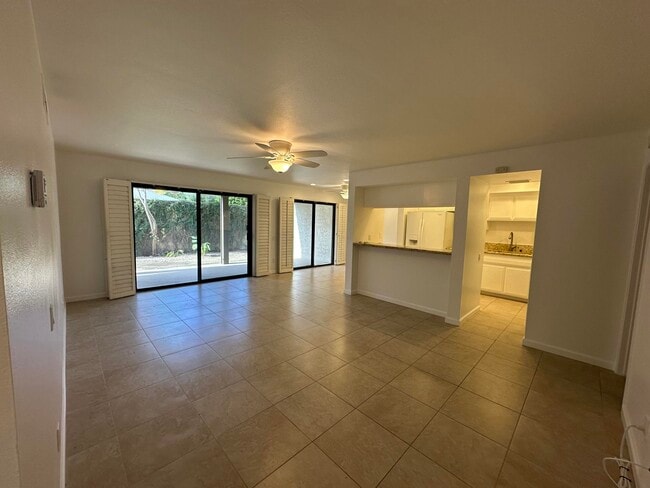 Building Photo - 1150 E Palm Canyon Dr Unit 60
