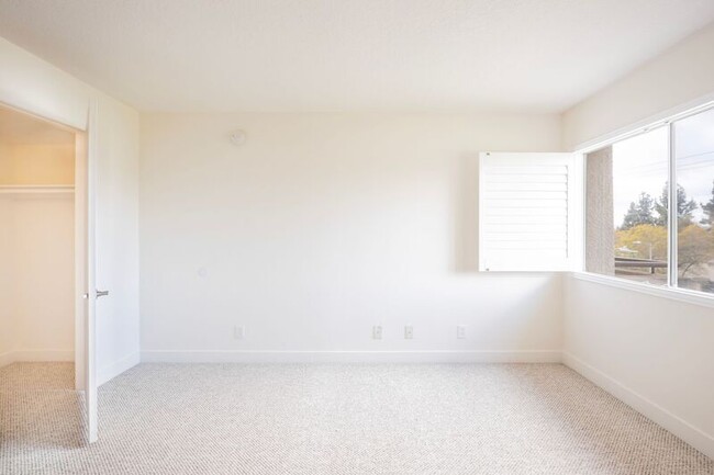 Photo - 10020 Zelzah Ave