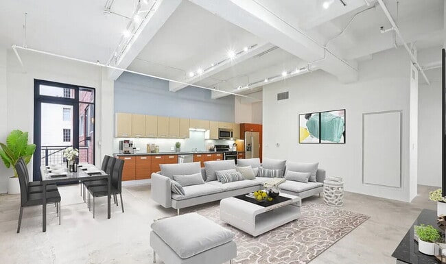 Located in the historic Eckardt Building i... - Located in the historic Eckardt Building i... Apartment