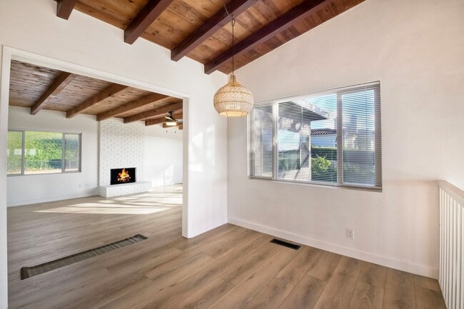 Photo - 766 Marsolan Ave