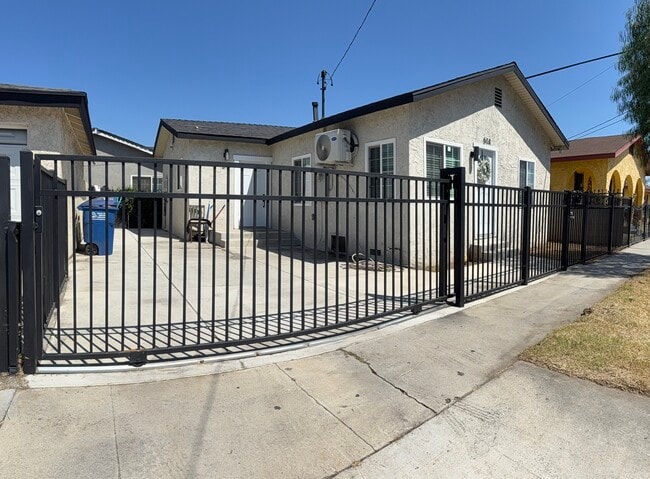 Building Photo - 514 N McDonnell Ave