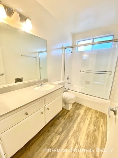 Photo - 10537 Rose Ave Unit 2